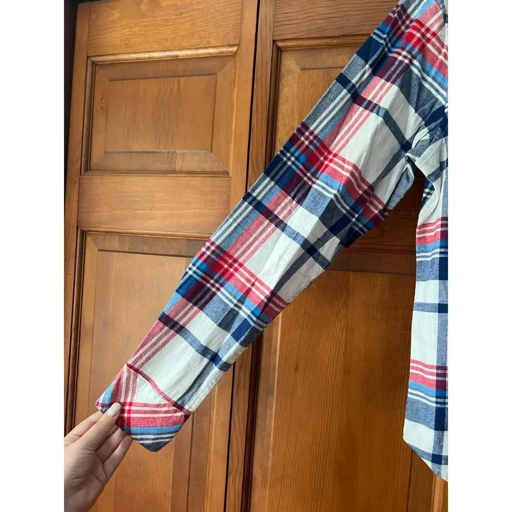 NWT Chubbies Mens The All Around Stretch Flannel Button Down Shirt Red Blue SZ M